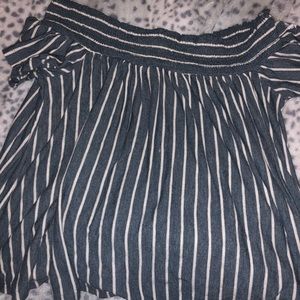 American Eagle Off the Shoulder Top!